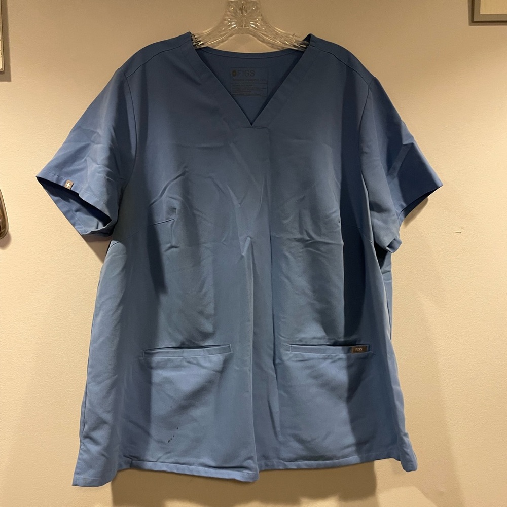 Ciel Blue Figs Scrub Top